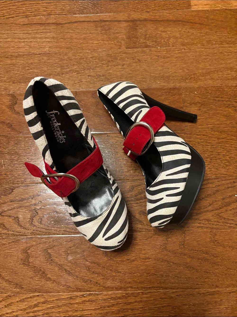 Fredericks of Hollywood zebra print pumps Y2k size 7.5